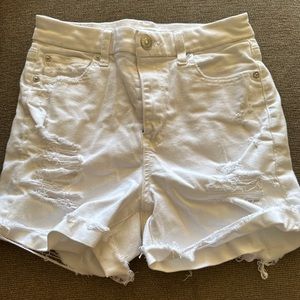 women’s size 4, white denim, American Eagle